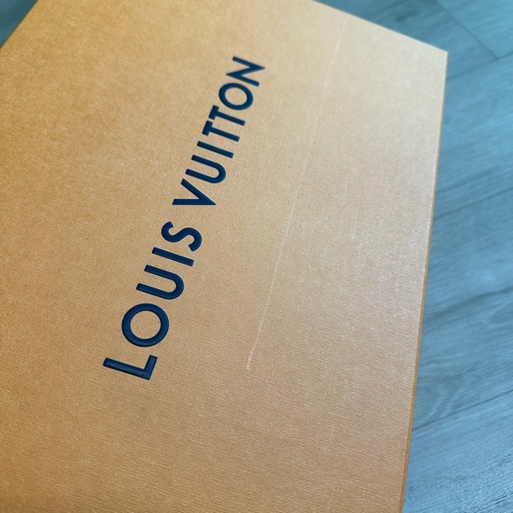 Louis Vuitton Wallet gift box - Picture 8 of 8